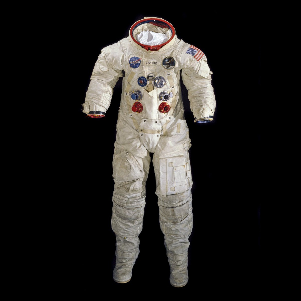 Какого цвета костюм космонавта. Скафандр Аполлон 11. Костюмы астронавтов Аполлон 11.