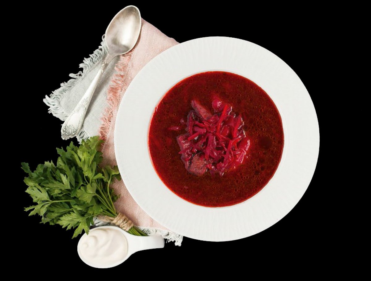 Борщ на черном фоне