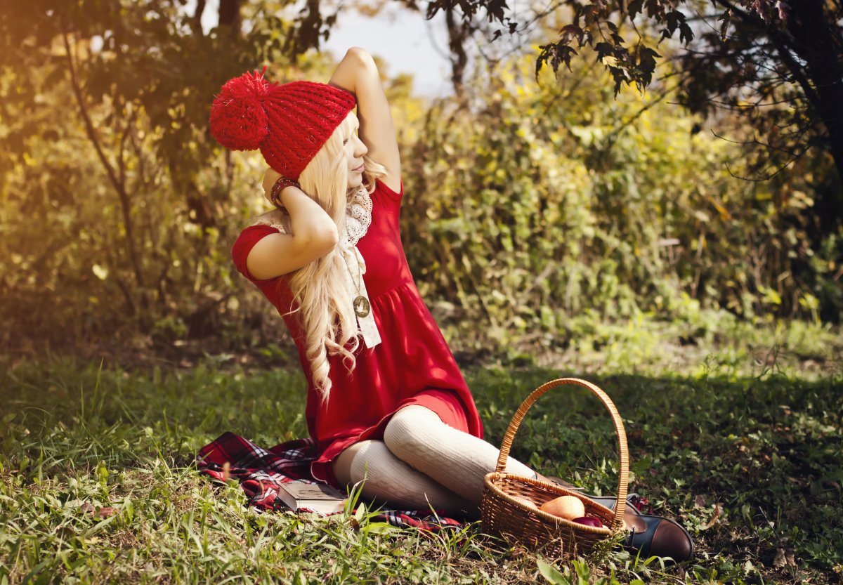 Красивые девушки на природе