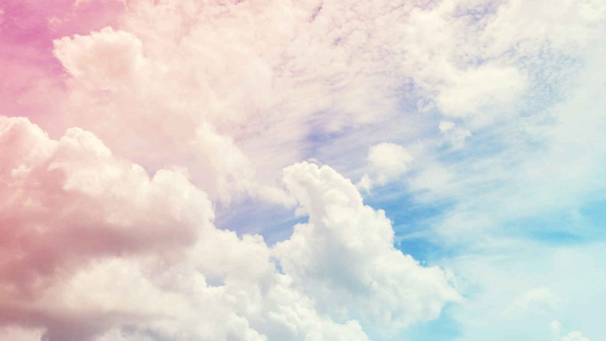 Голубо розовое небо