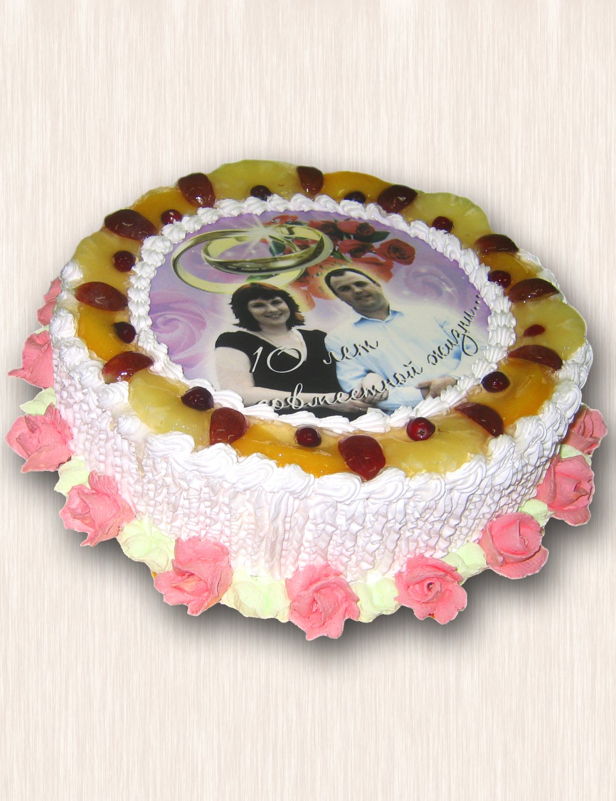 Торт с фотопечатью и фруктами