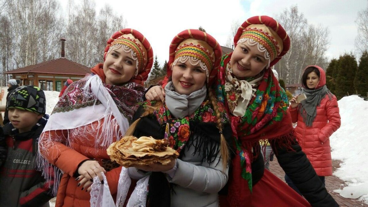 Посиделки с блинами