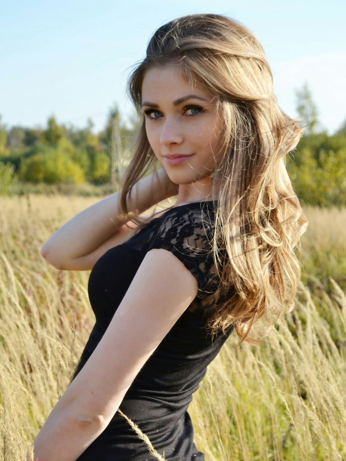 Девушки из деревни