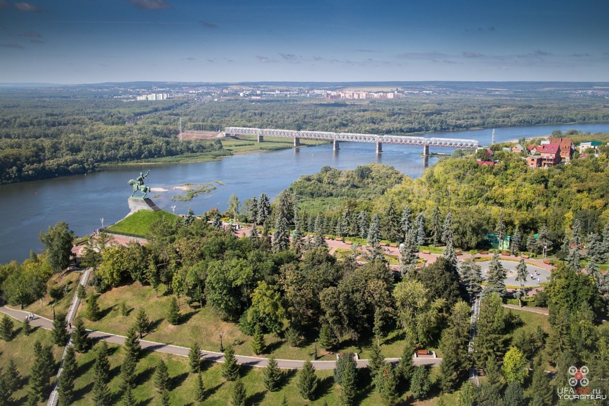 Вид на Уфу с реки на Салават Юлаева
