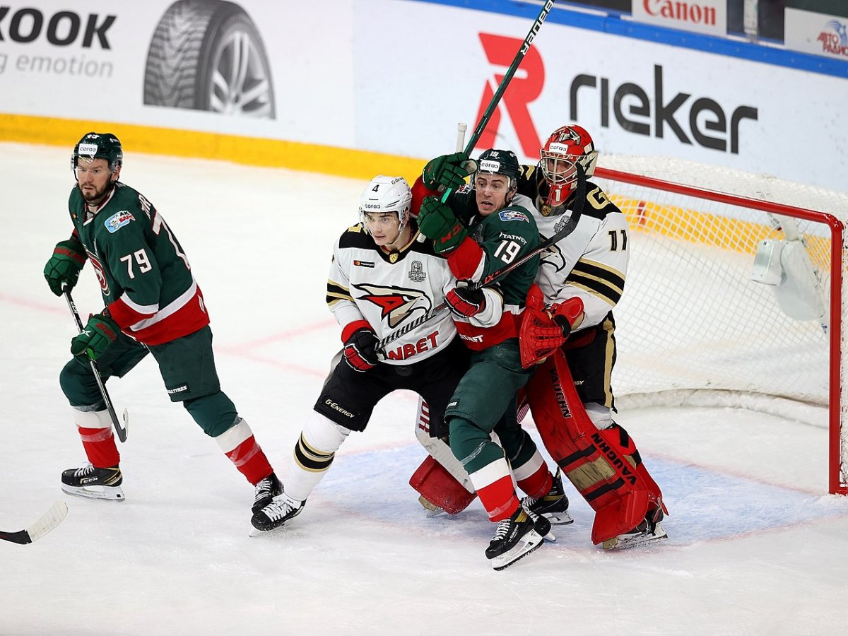 Хоккей Авангард Николай Прохоркин