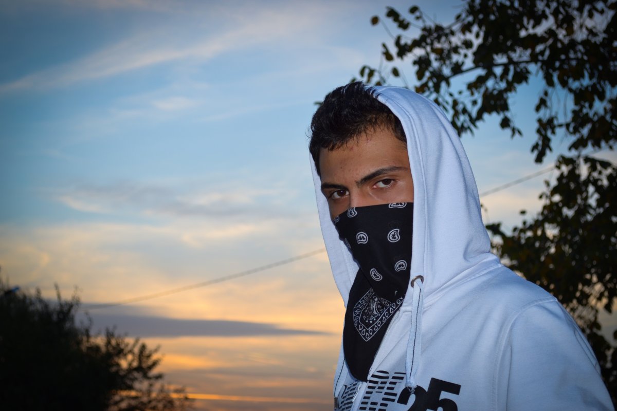 Человек в капюшоне