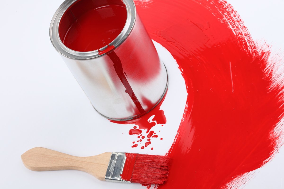 Баночка с красной краской
