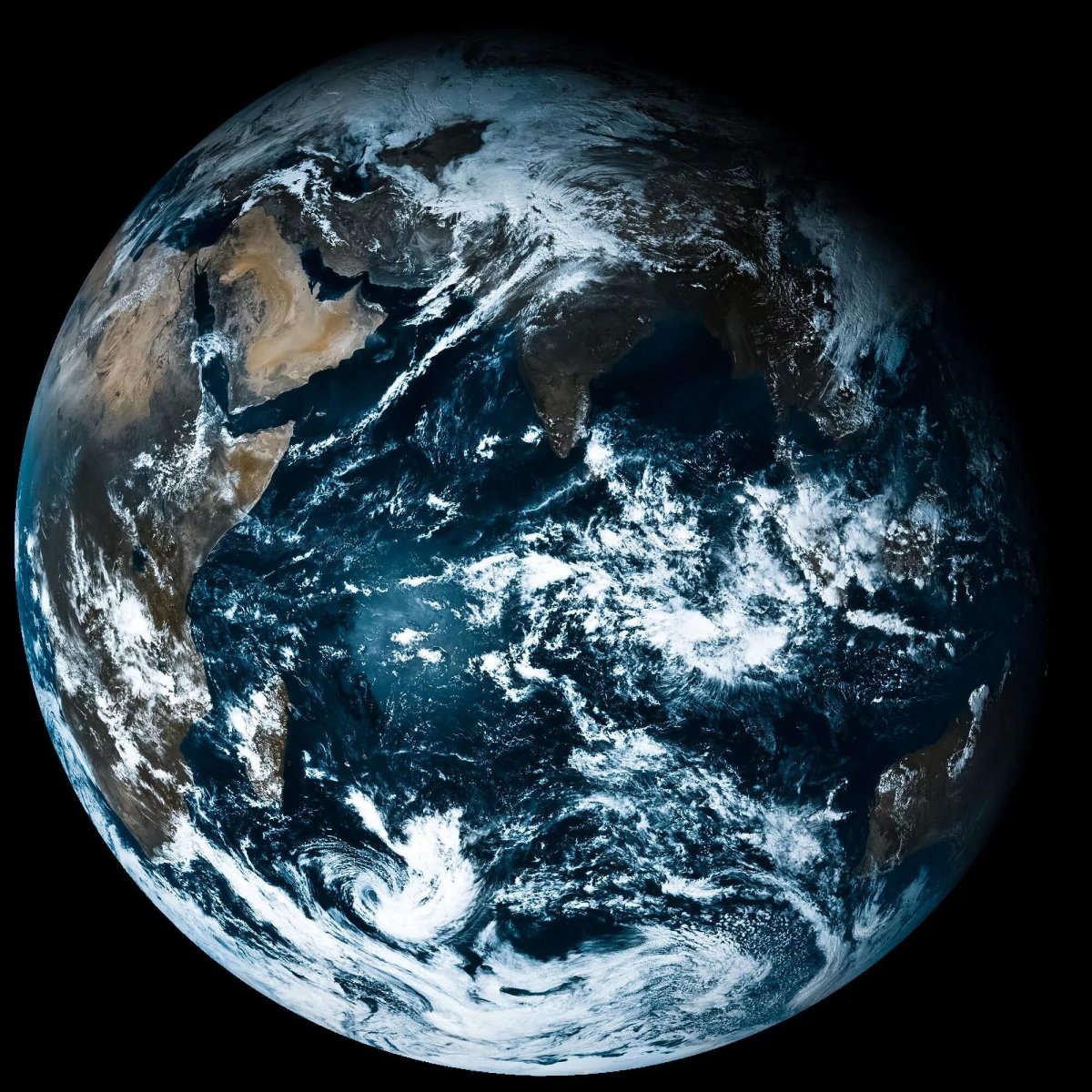 Планета из космоса