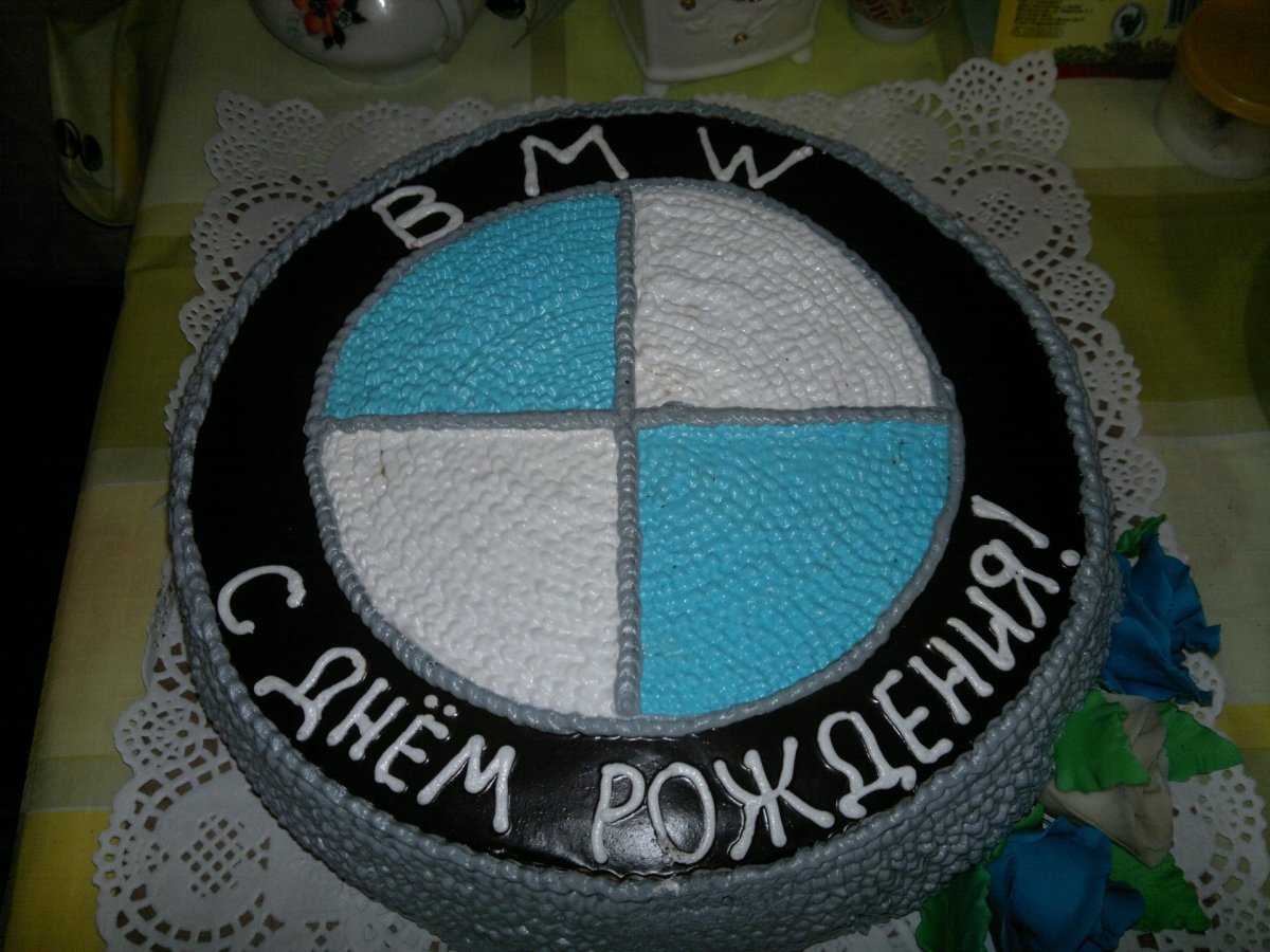 Торт BMW i8