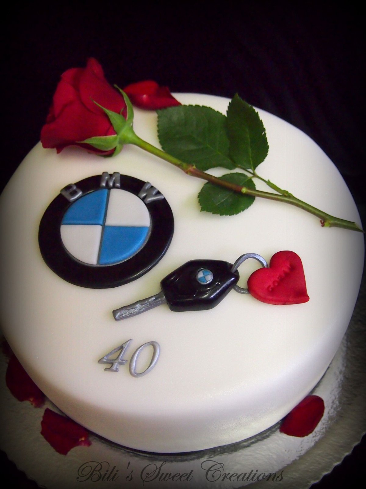 Торт с БМВ для девушки