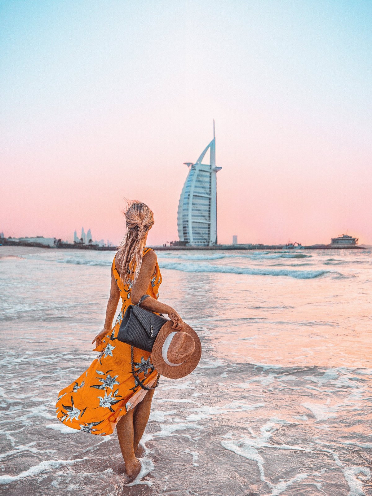 Рич Дубай миллионер