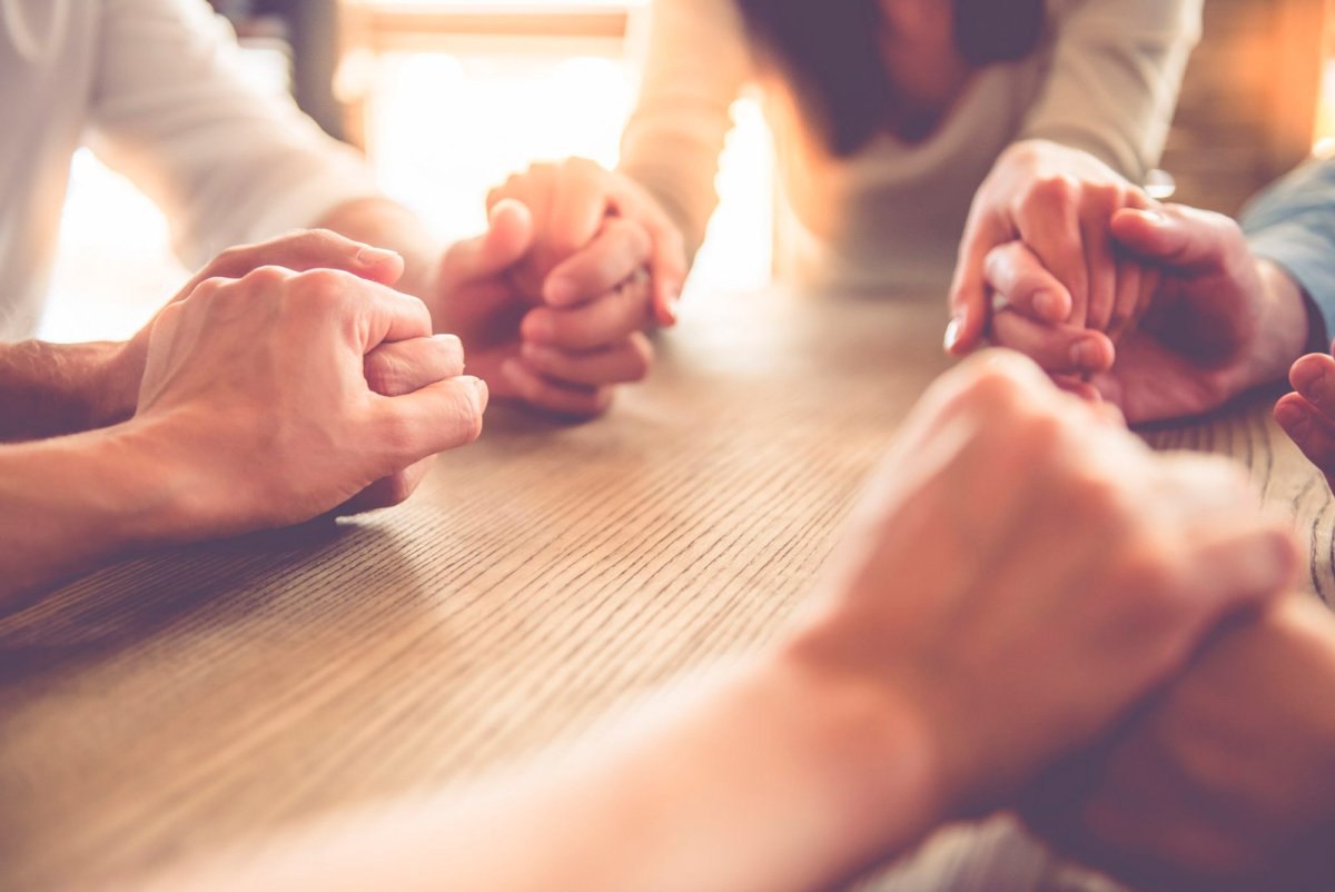 Помощь друг другу