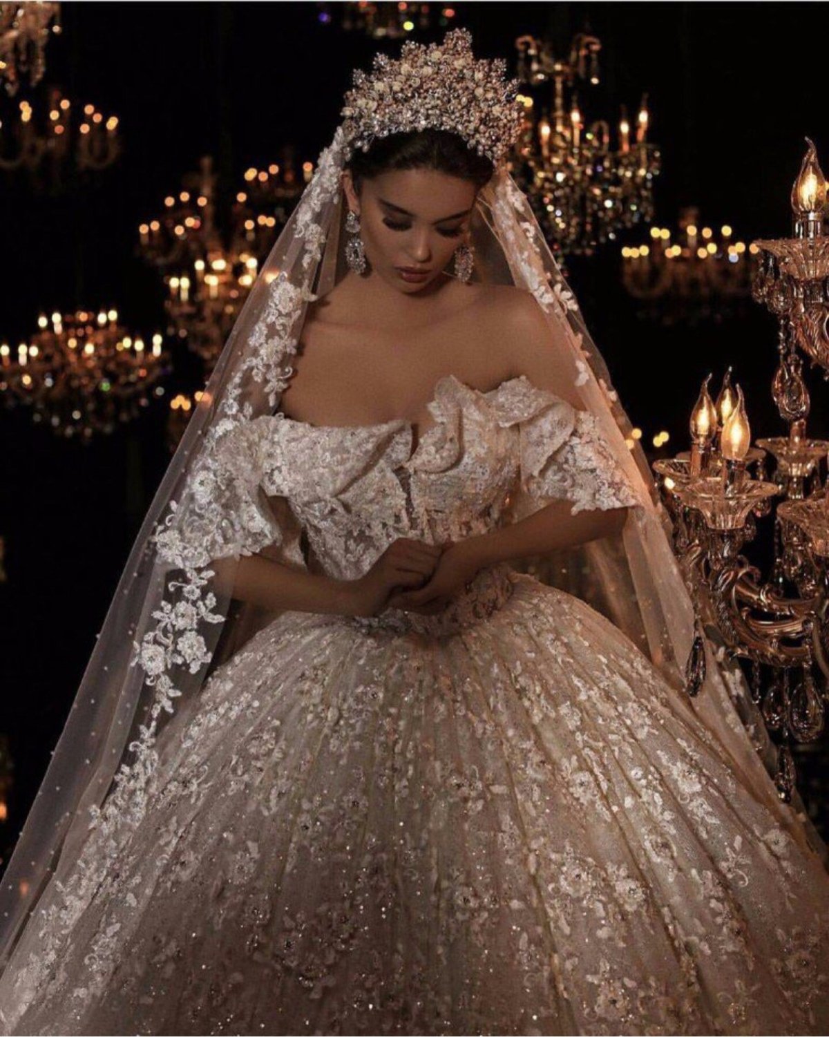 Платья Frida Xhoi XHEI принцесса