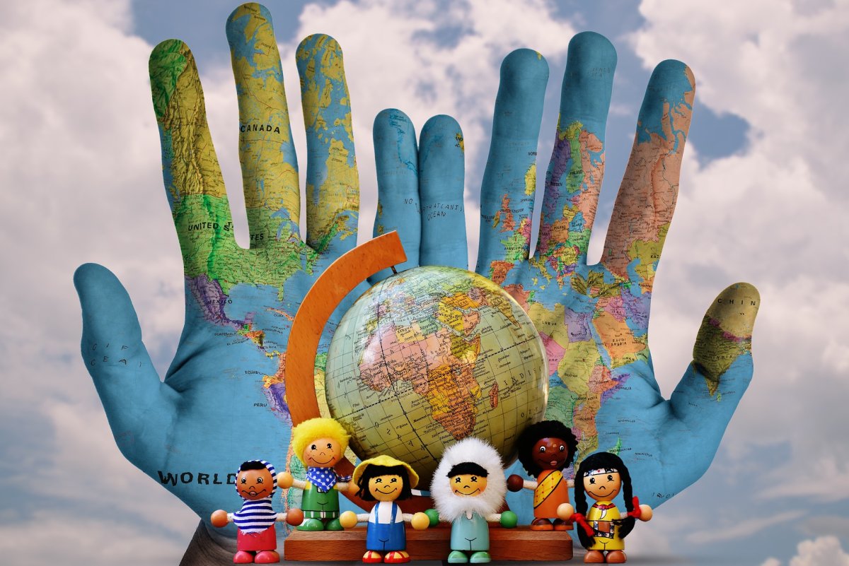 Весь мир на ладони