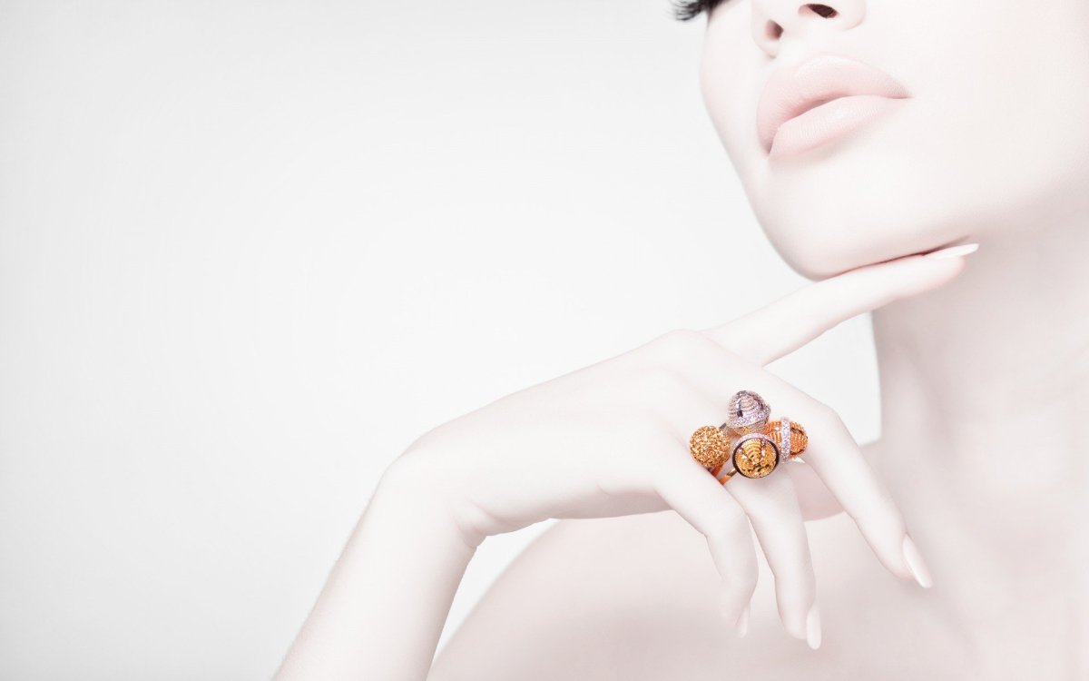 Креативная реклама ювелирных украшений