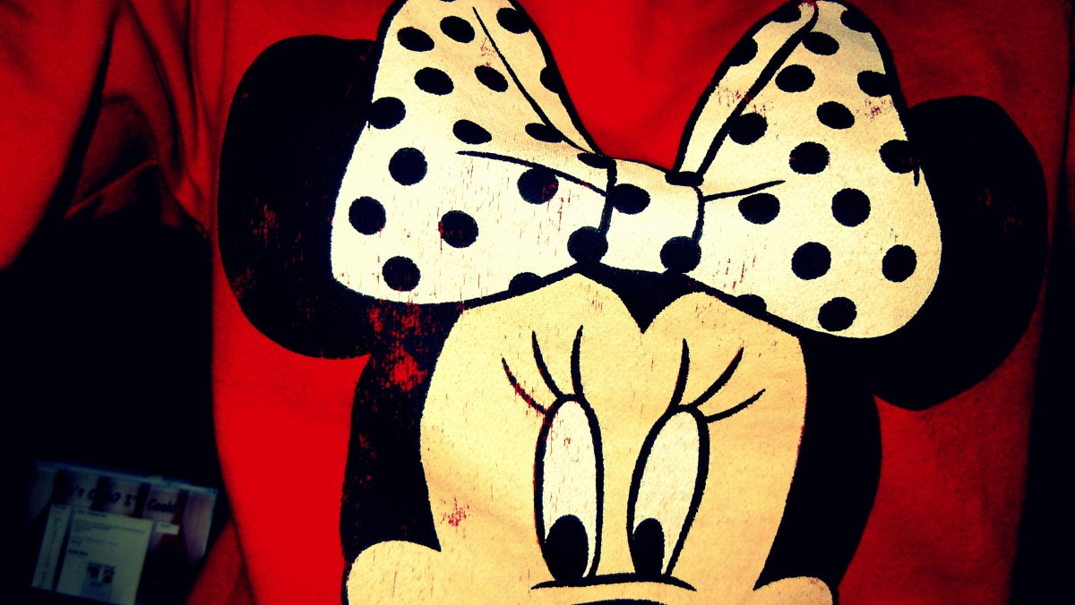 Обои на рабочий стол Микки Маус