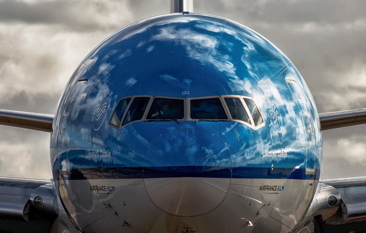 Боинг 777 KLM