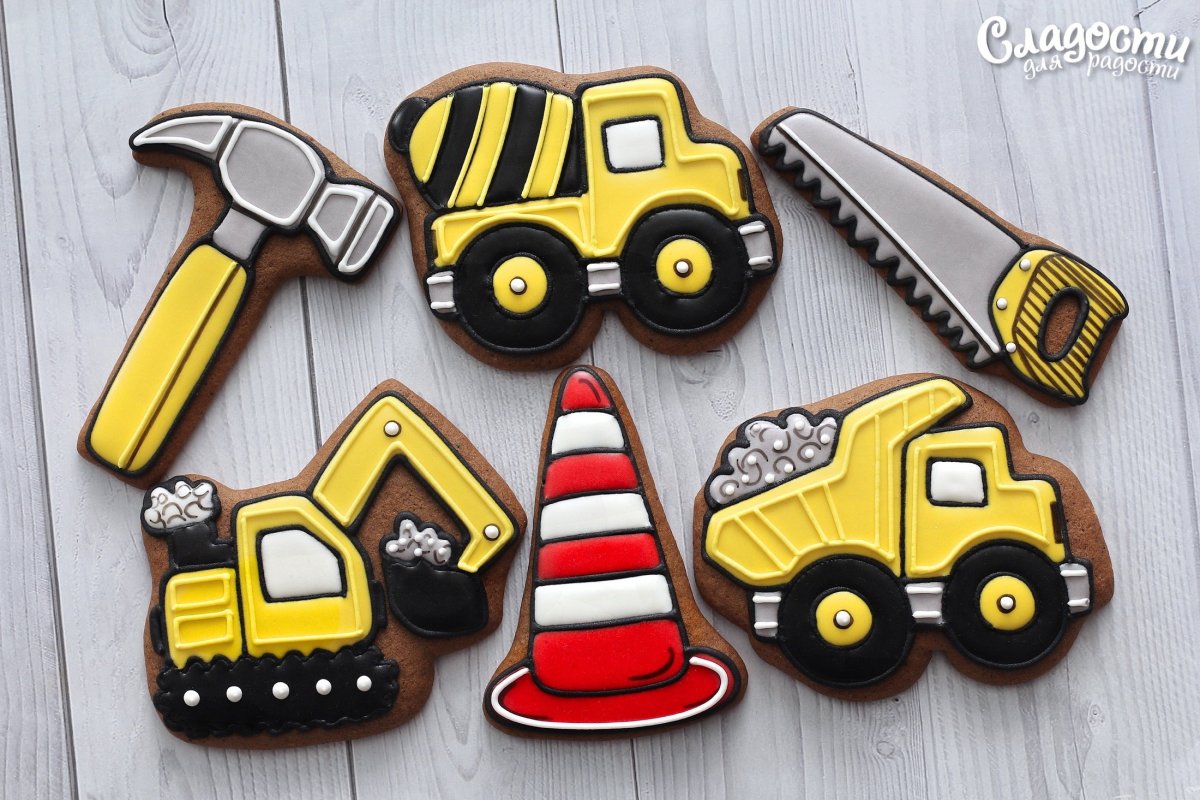 Торт с «машинками»