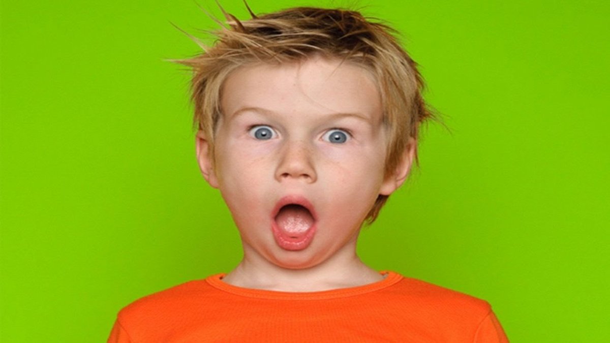 Мальчик удивление