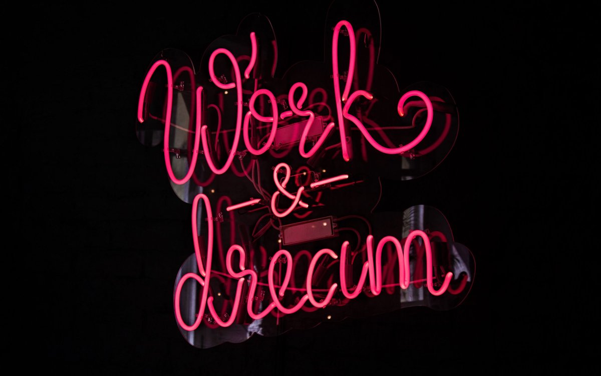 Эстетика зеленого и розового