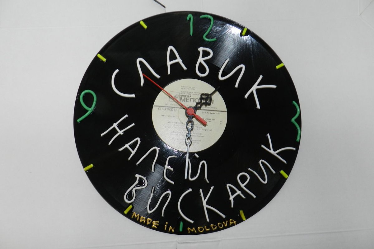 Часы прикол