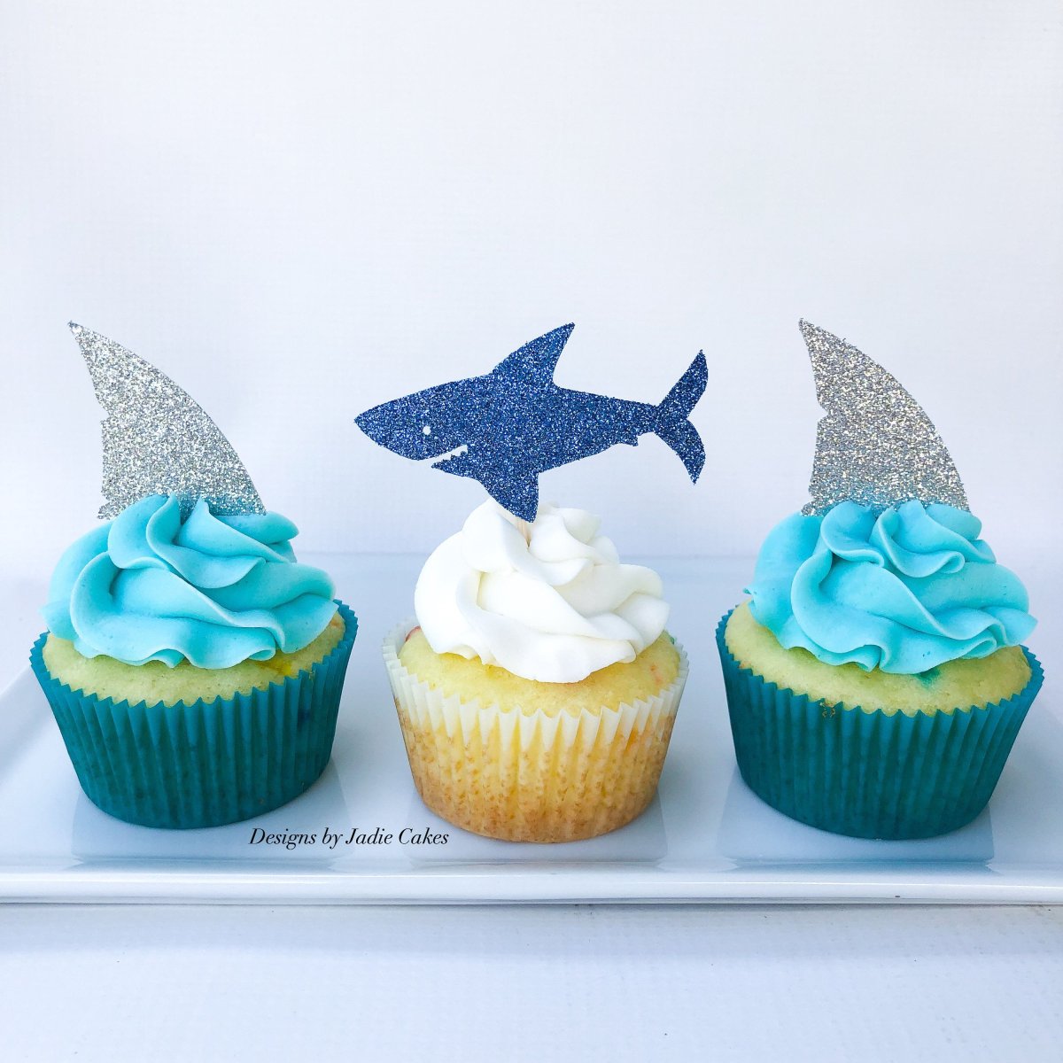 Акула пират раскраска