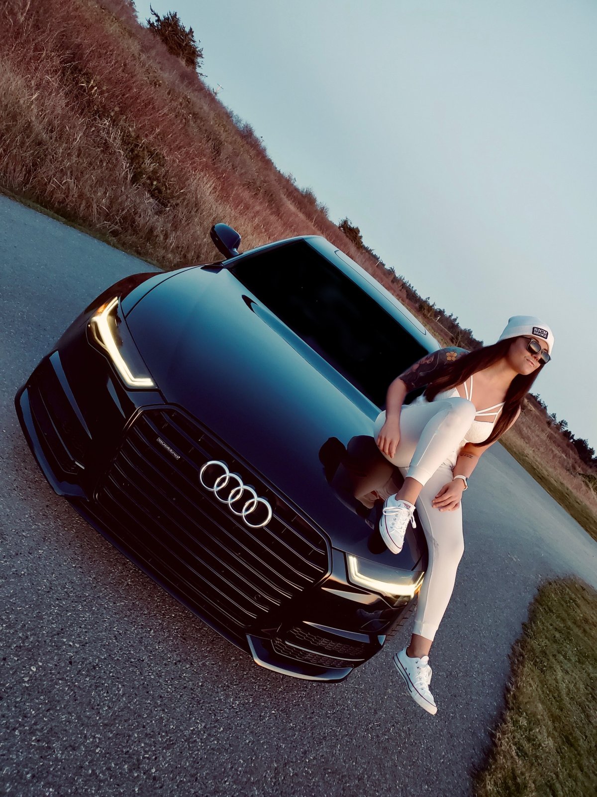 Фотосессия с машиной