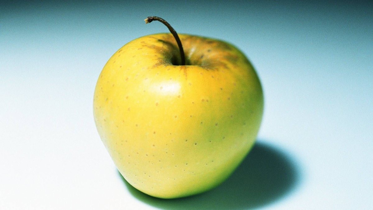Яблоки зеленое и желтое
