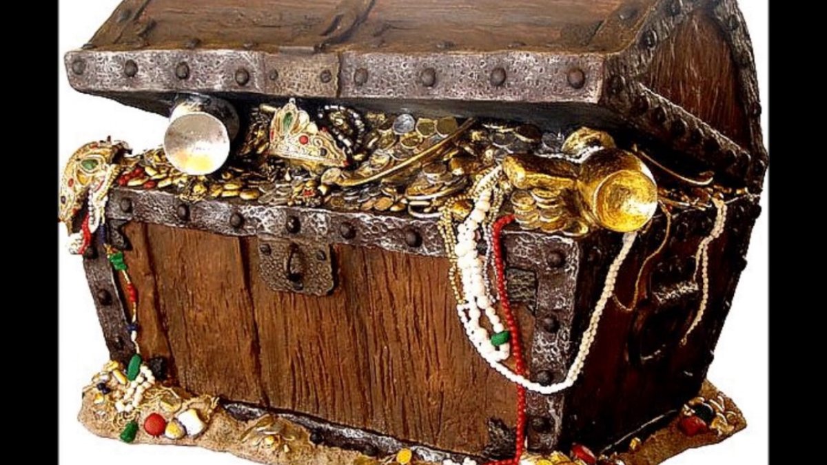 Пиратский сундук с золотом