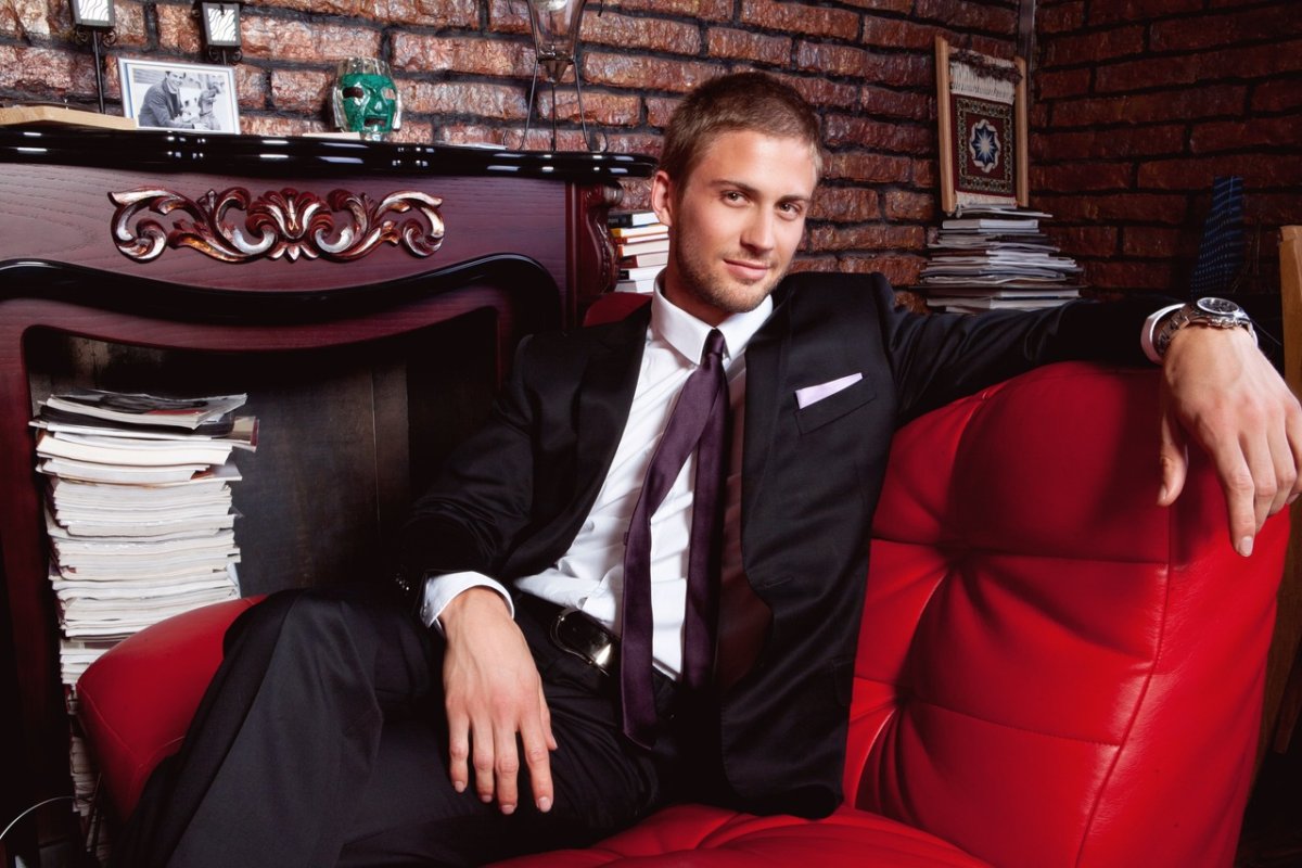 Мужчина в кабинете