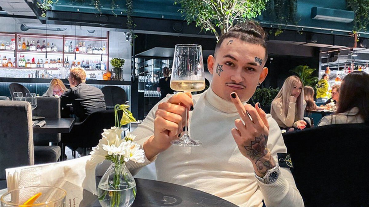 Красивый ужин в ресторане