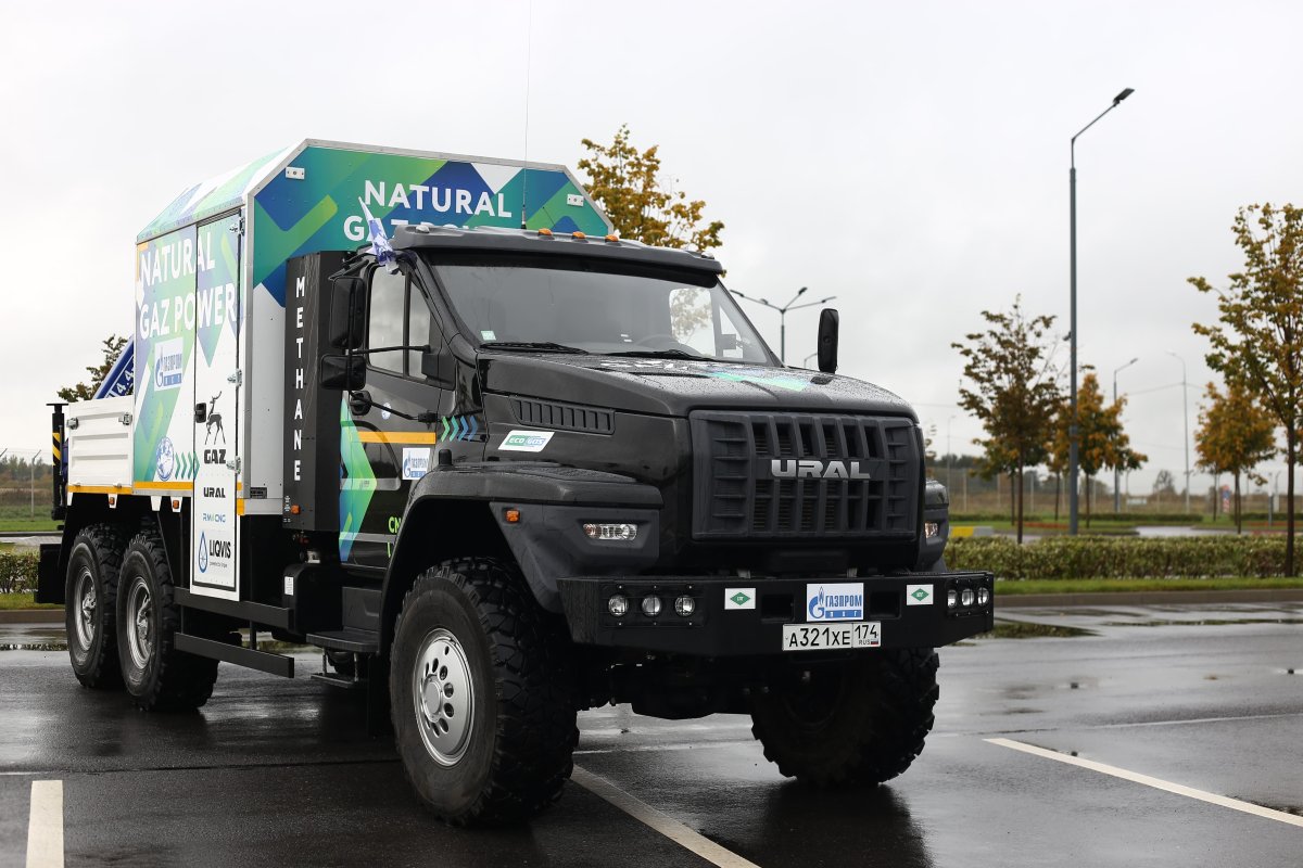 Урал Некст 6х6 грузовик