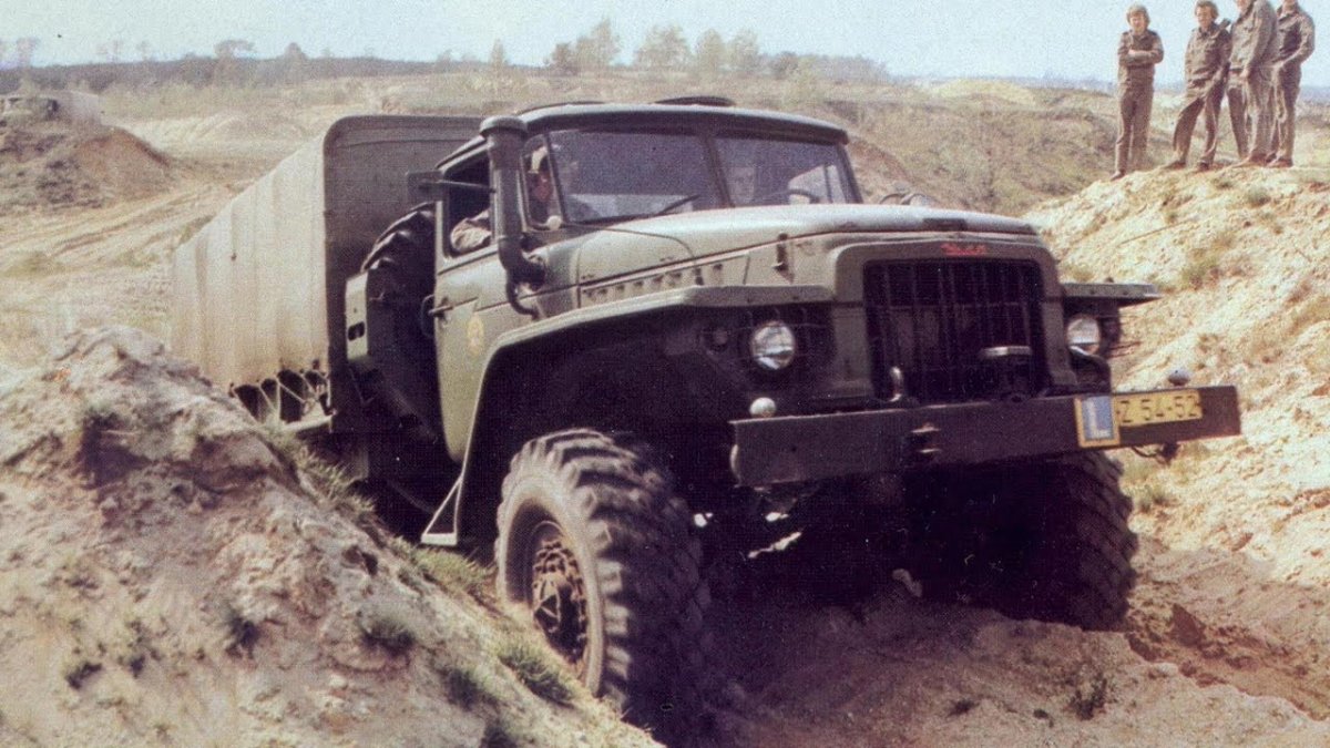 Урал-375д грузовой автомобиль