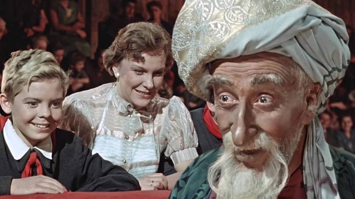 Кто играл старика Хоттабыча в Старом Советском фильме