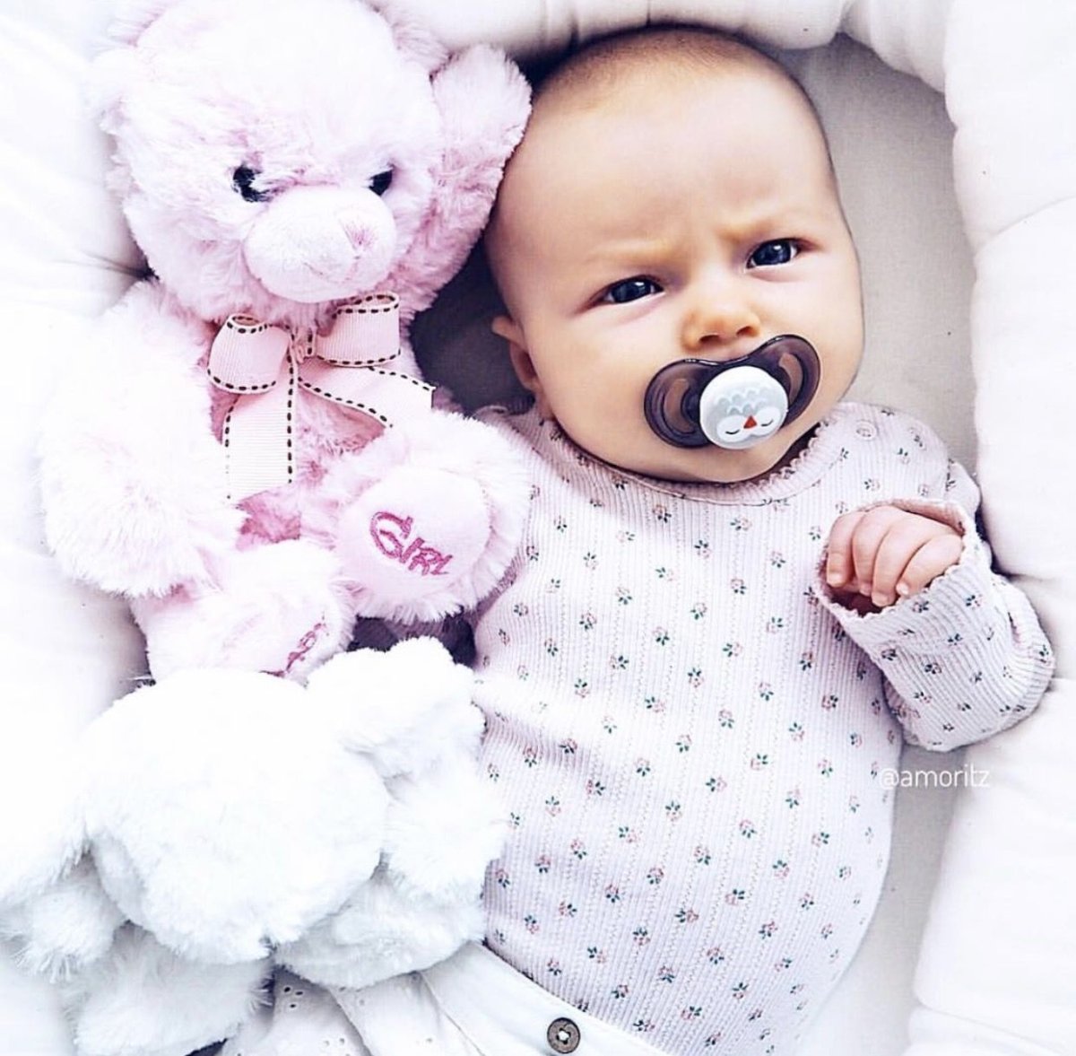 Милые маленькие дети