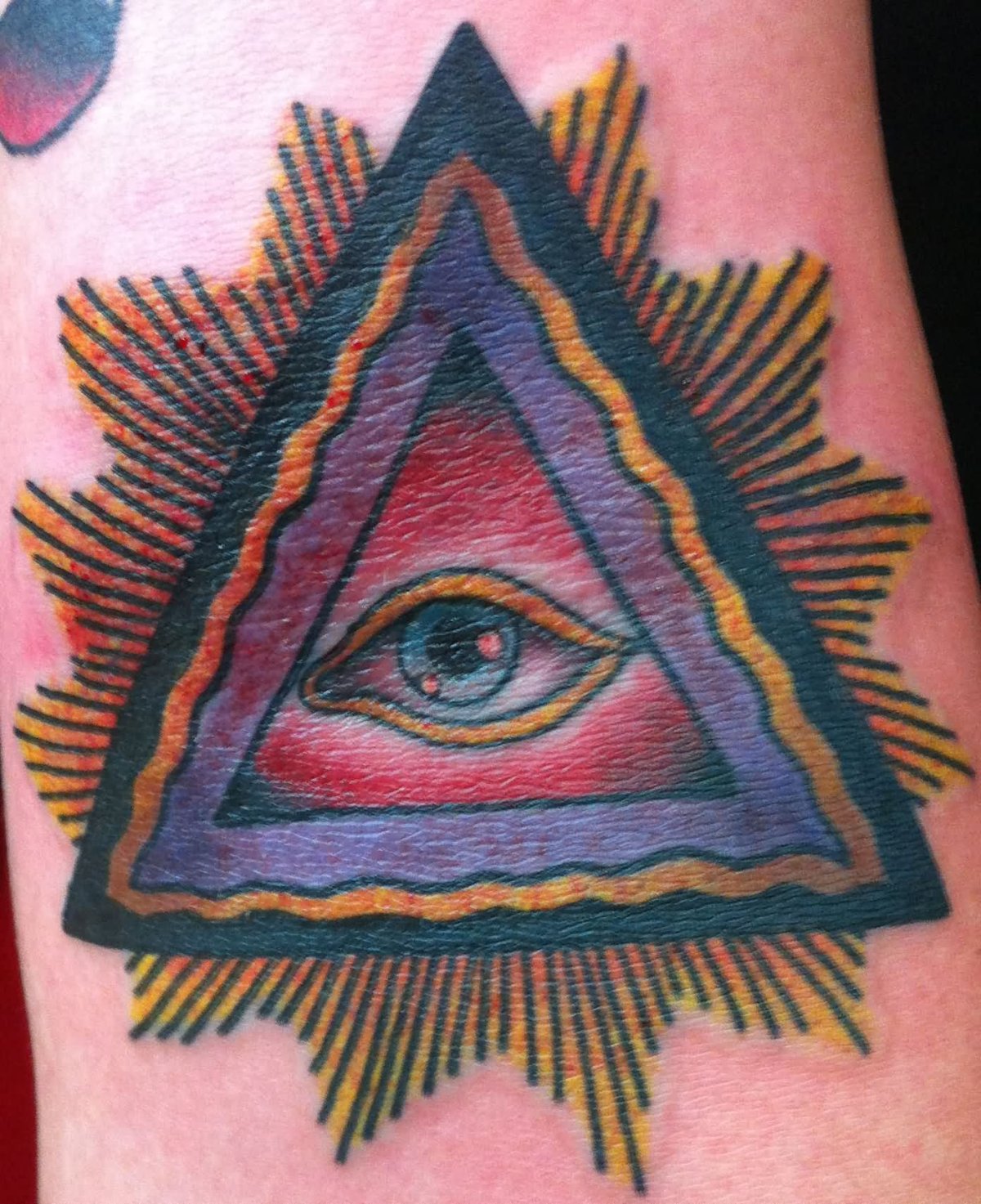 Знак масонов пирамида с глазом