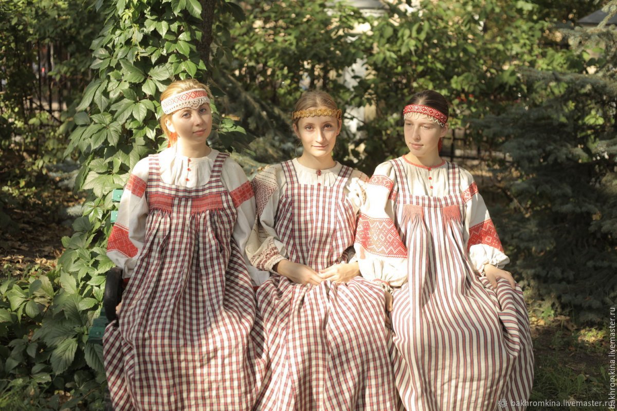 Сарафан старинный русский