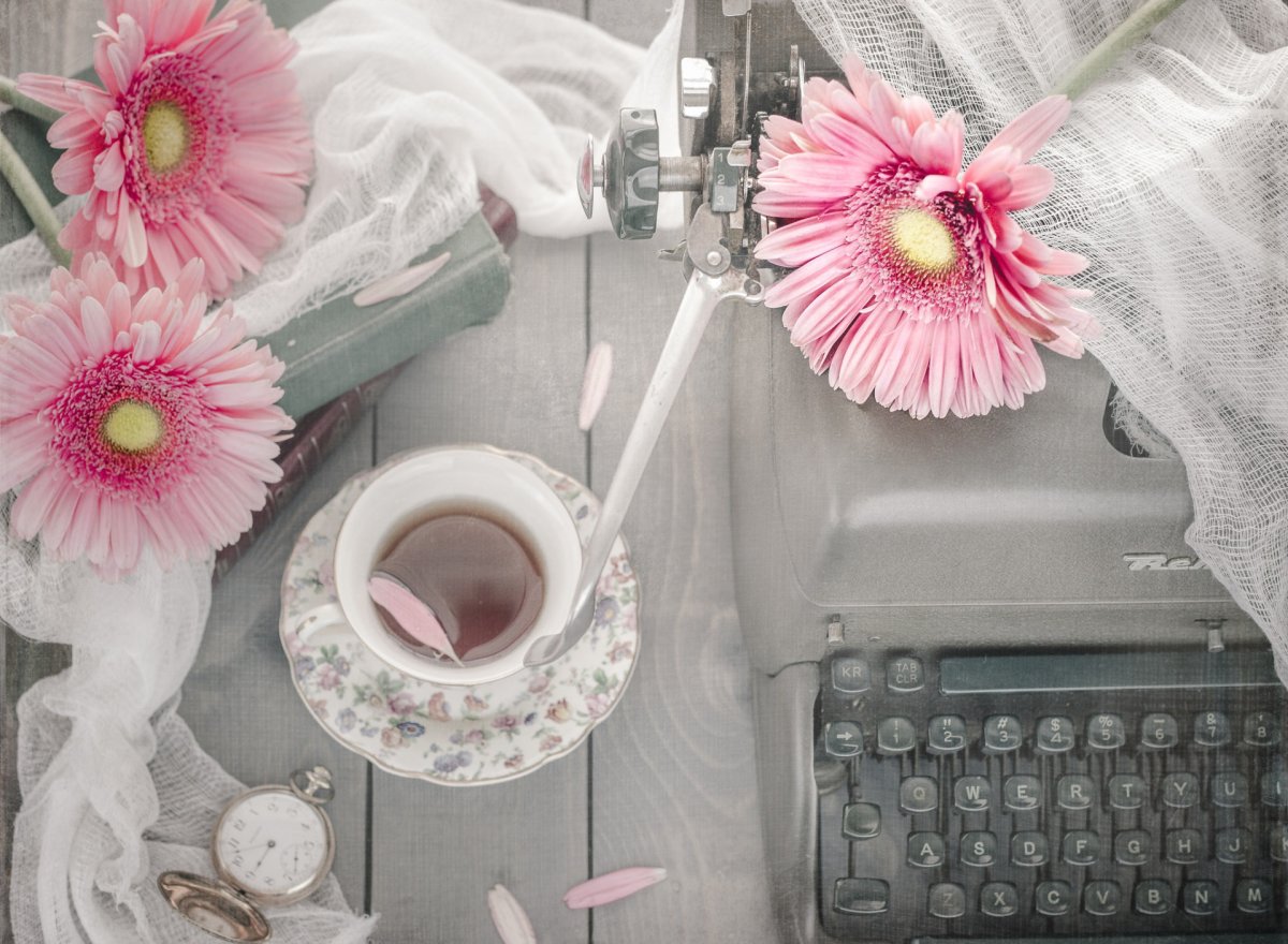 Герберы розовые с добрым утром