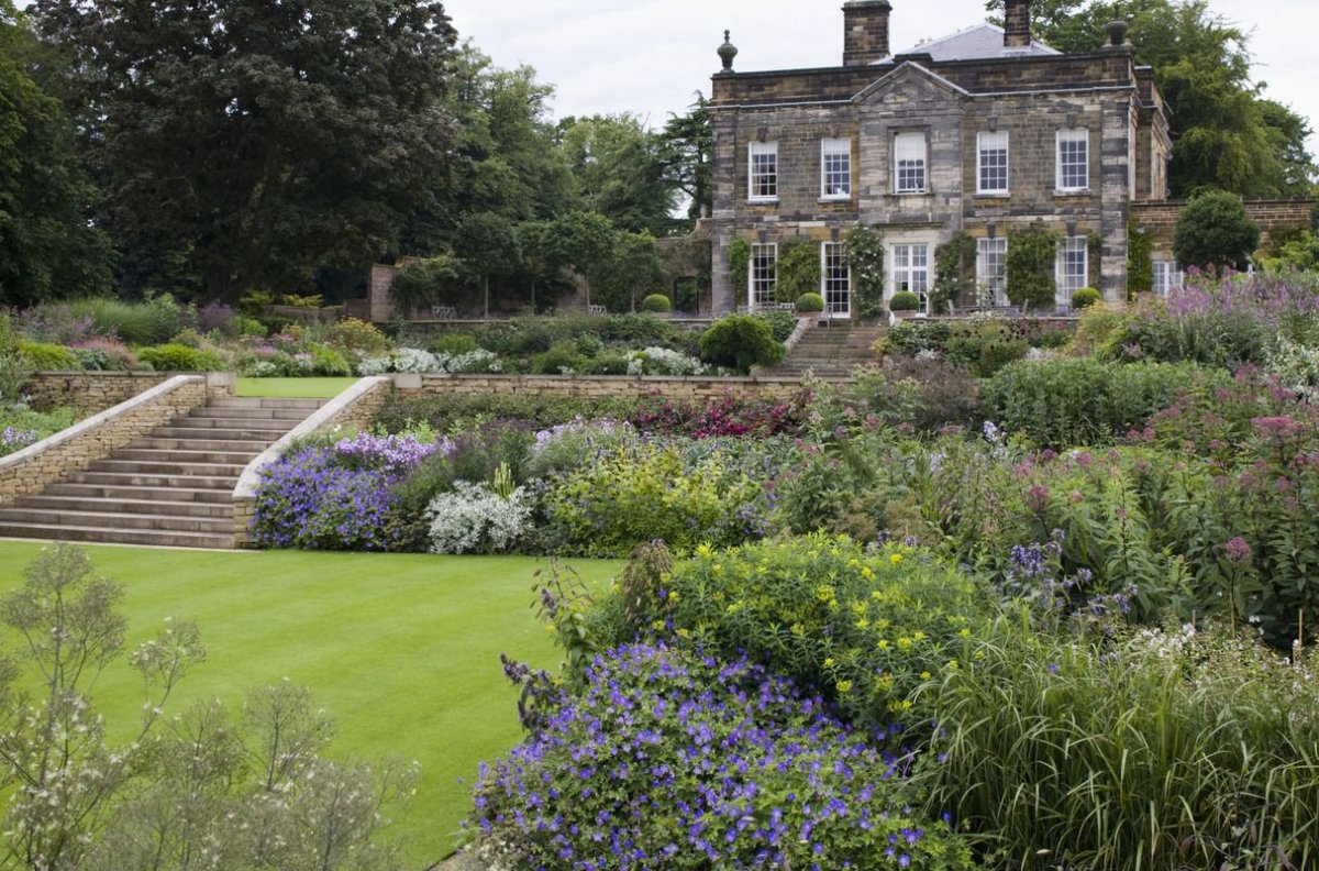 Традиционный английский сад 19 век крыльцо