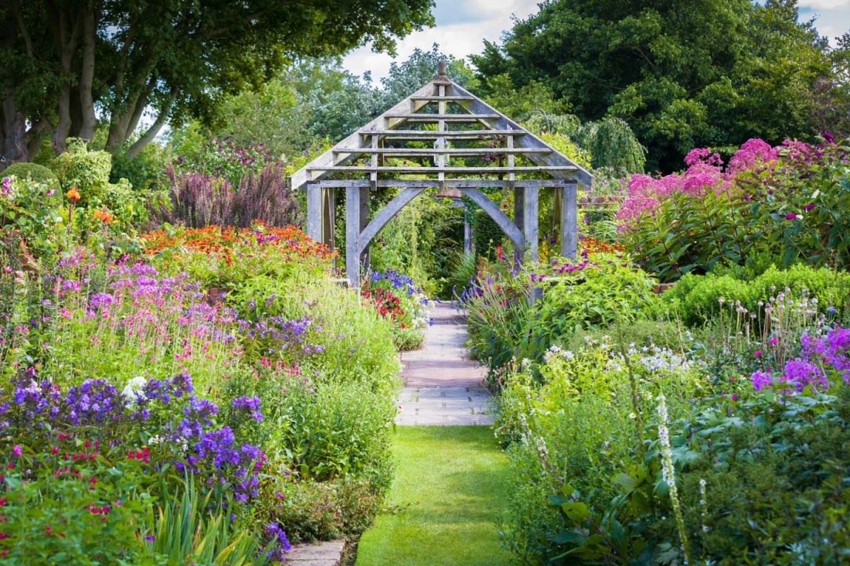 Известные сады Англии в пейзажном стиле