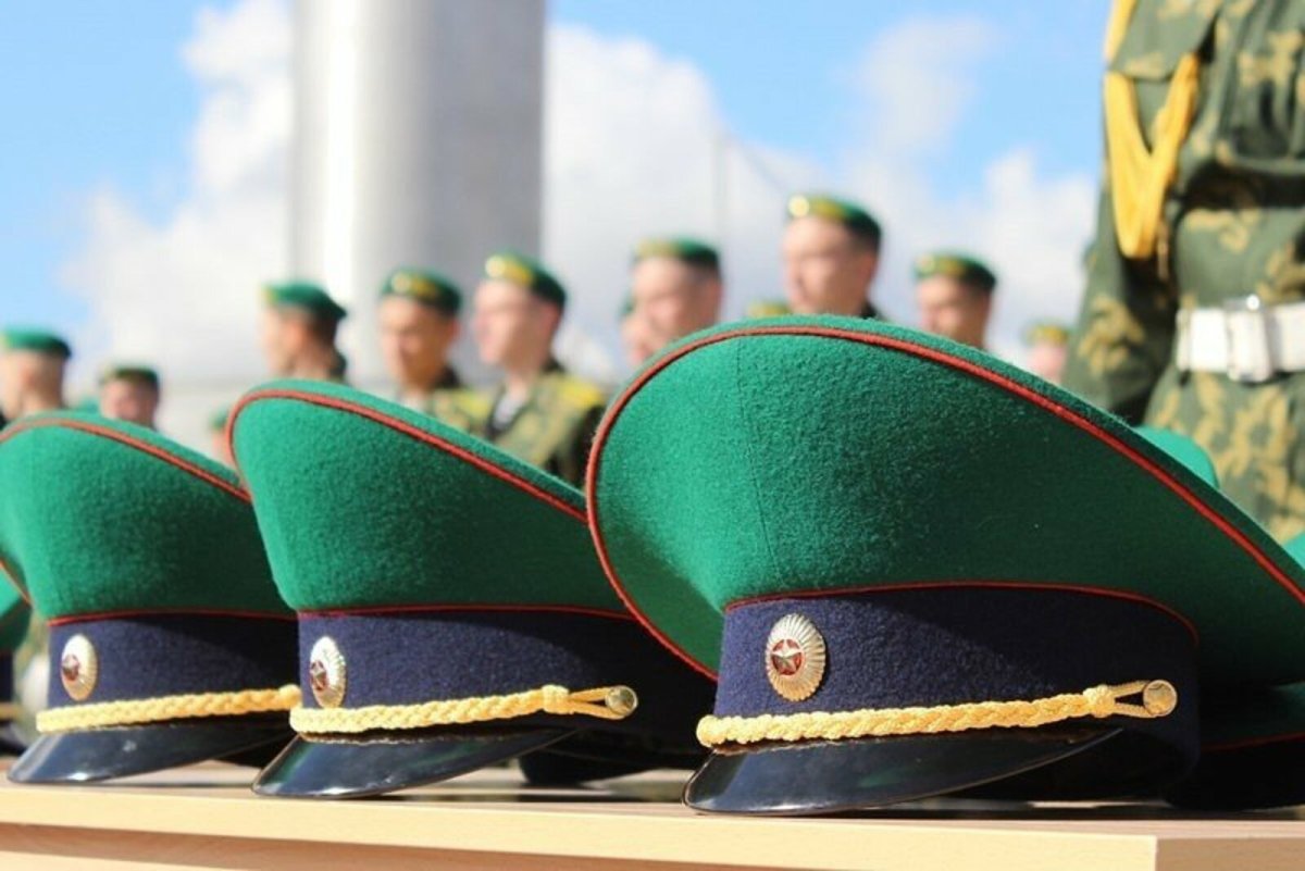 Пограничная фуражка
