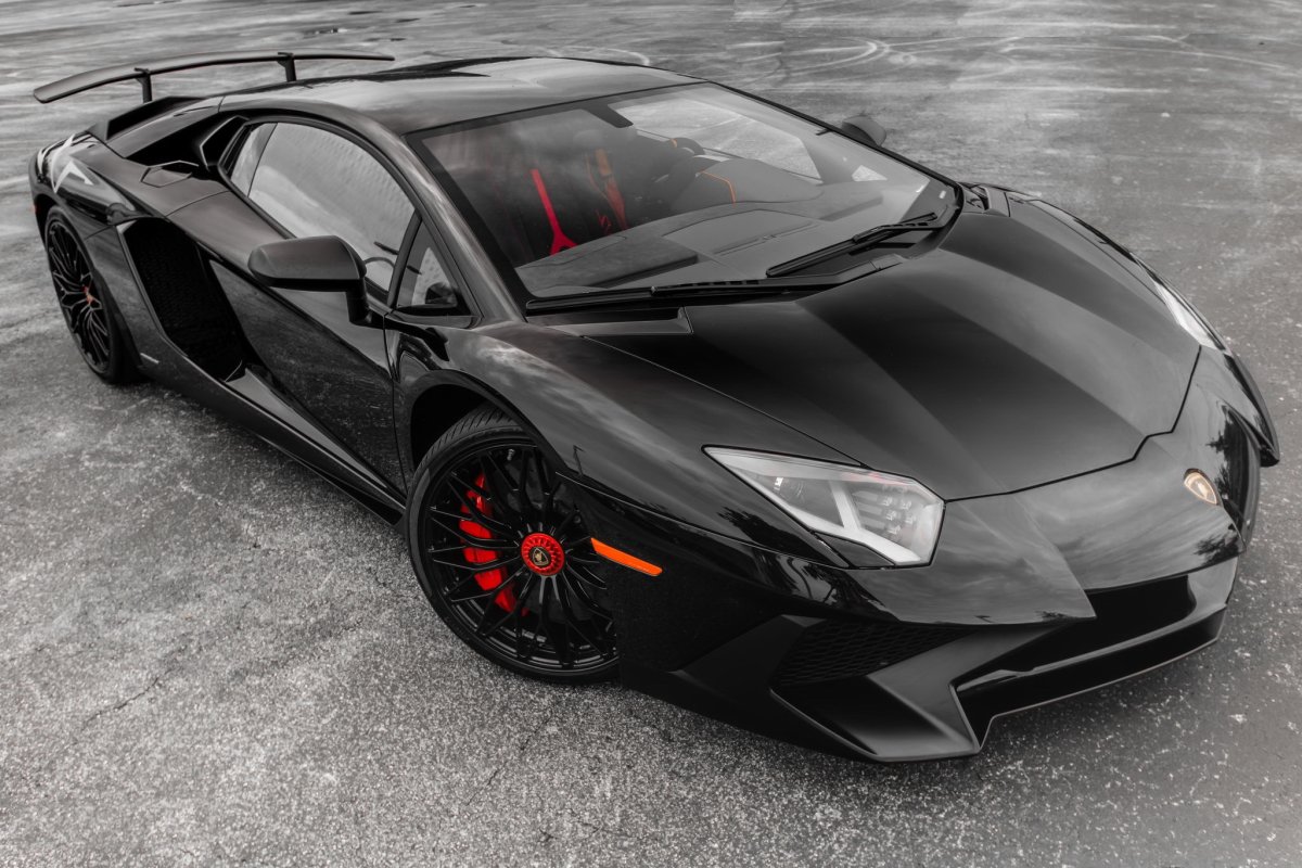 Ламборджини авеньадор чёрный