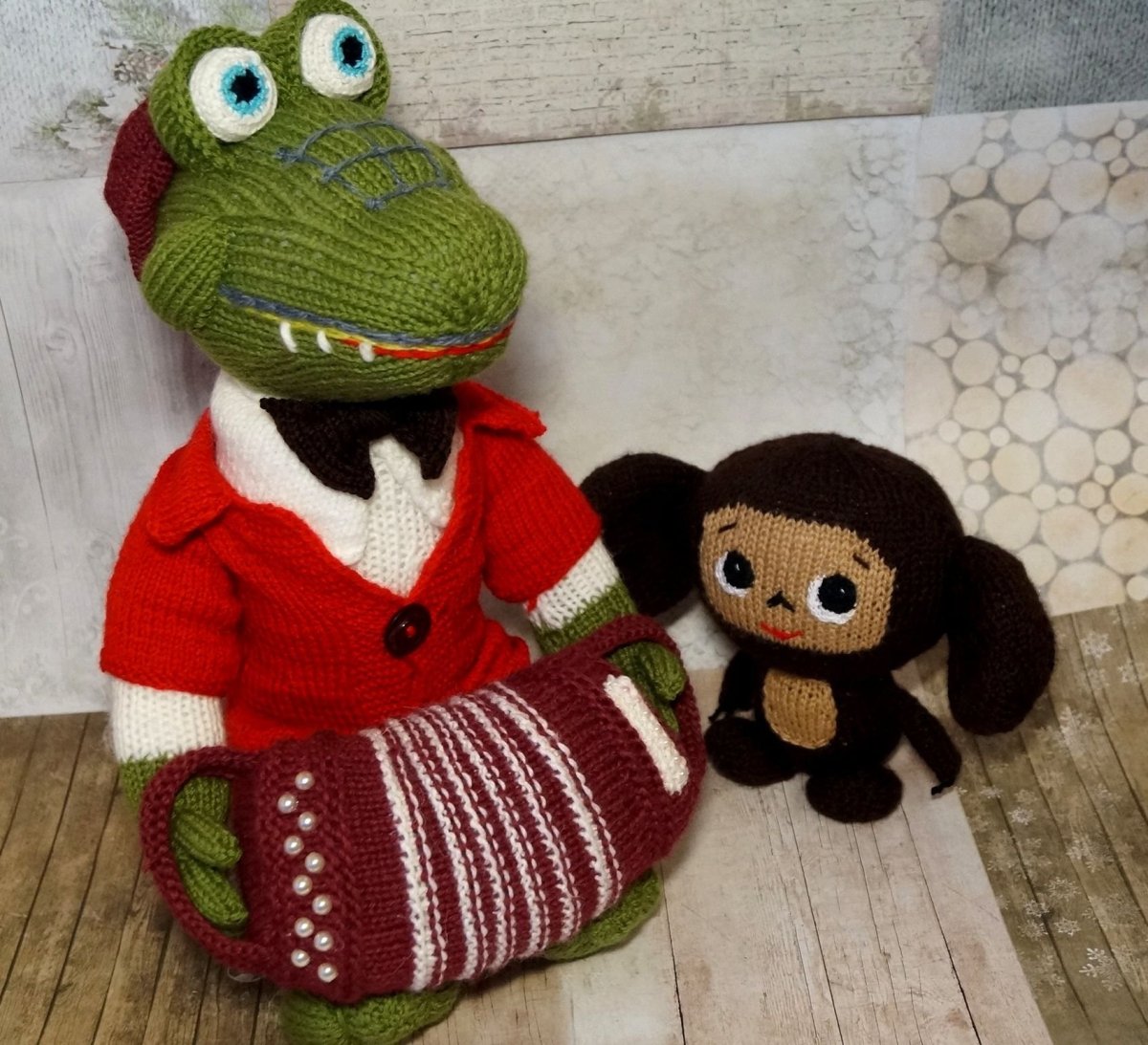 Крокодил Гена и Чебурашка крючком