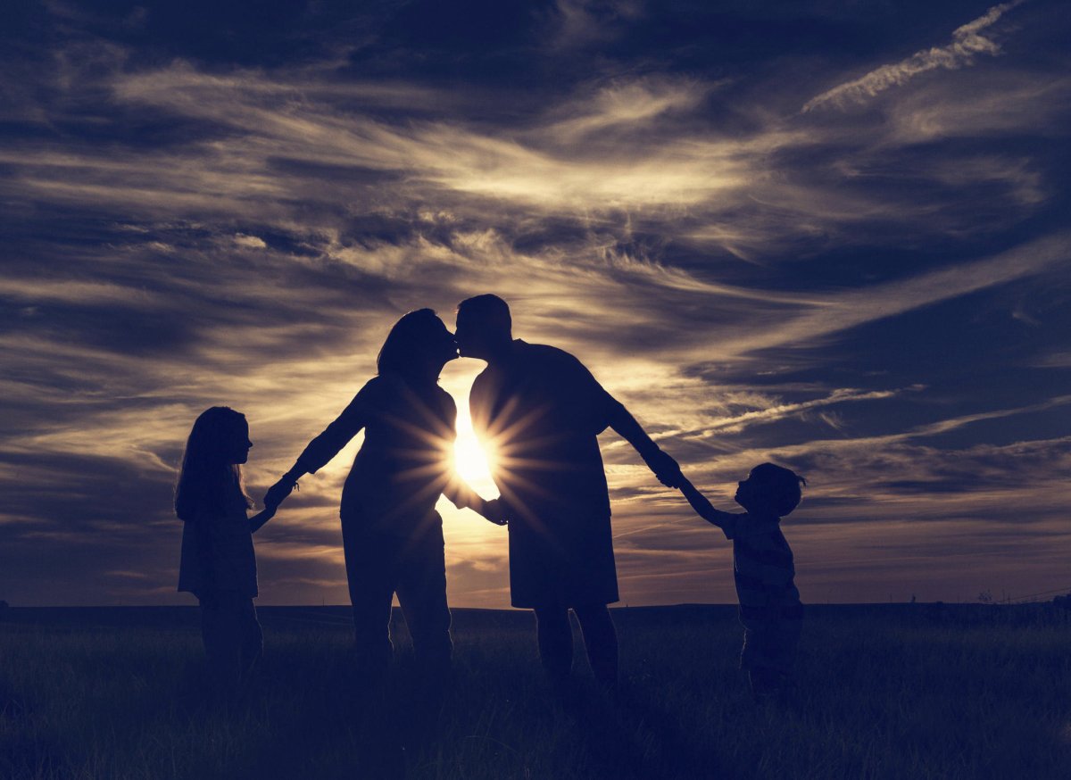 Любящая семья