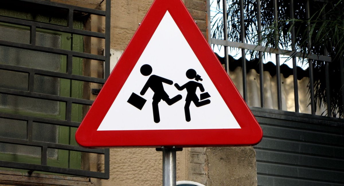 Знак «осторожно дети»