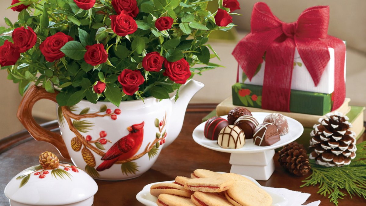 Цветы в чашке