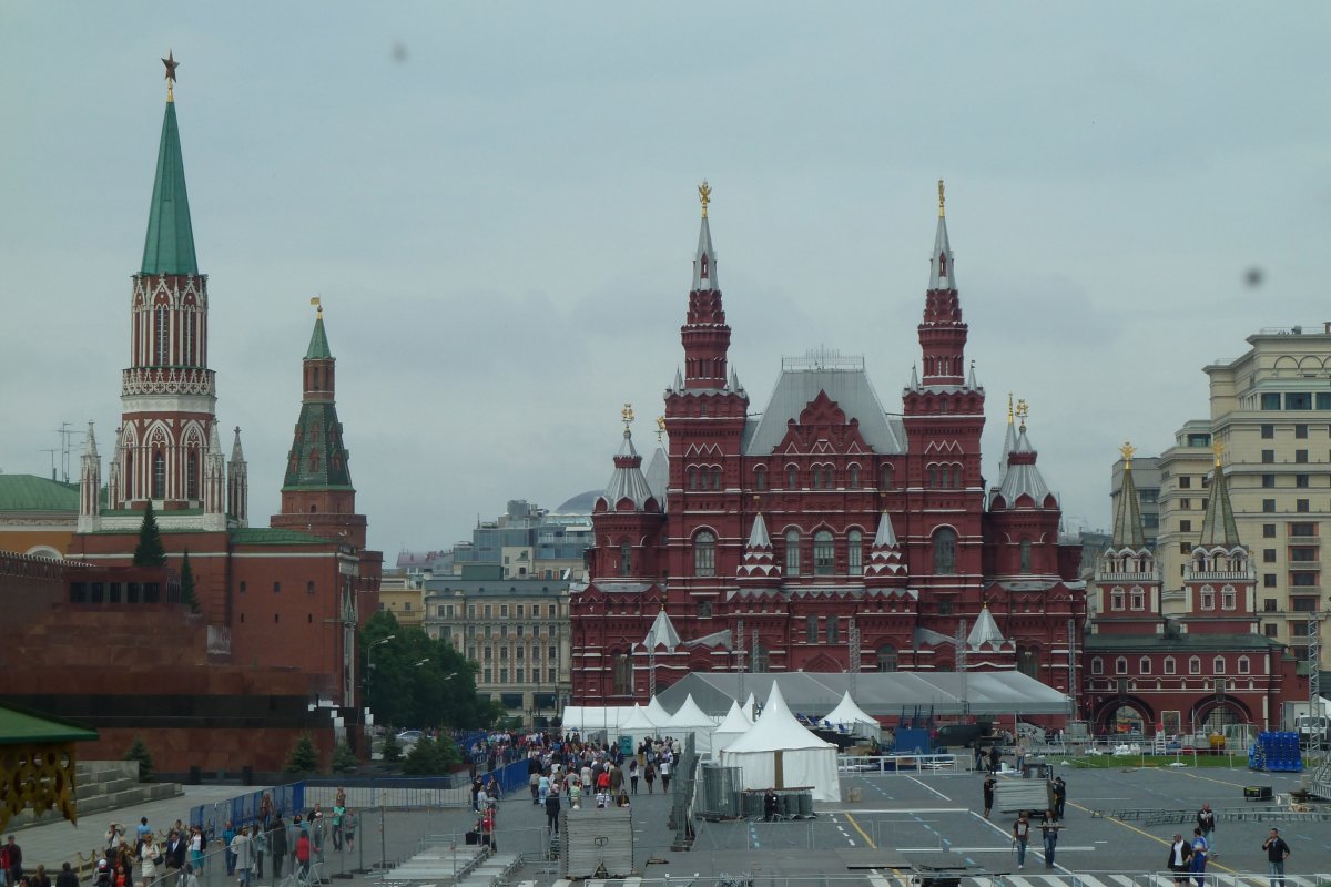 Метро на красной площади название