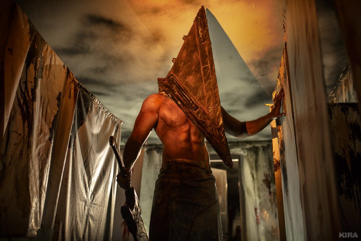 Пирамидоголовый монстр