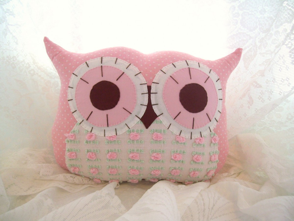 Игрушка подушка из флиса