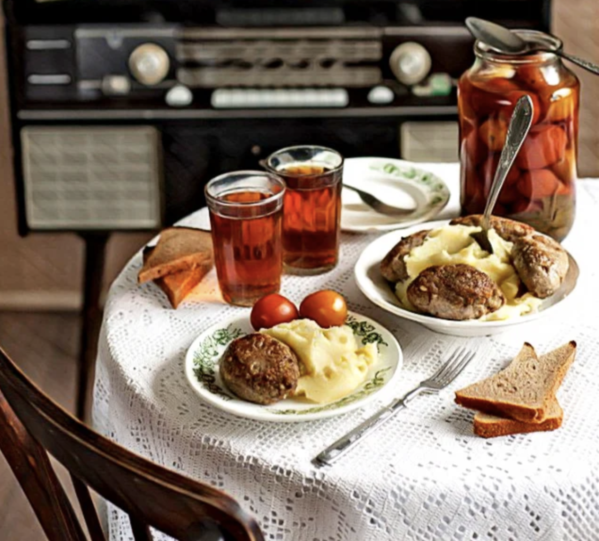 Приятного аппетита кот